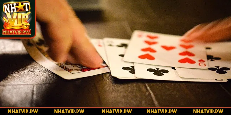 Xác định người đánh quân bài cuối cùng trong tá lả vô cùng đơn giản