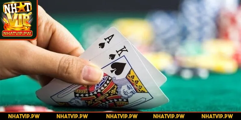 Xì Dách là một trò chơi bài phổ biến trong các sòng bạc giải trí trực tuyến